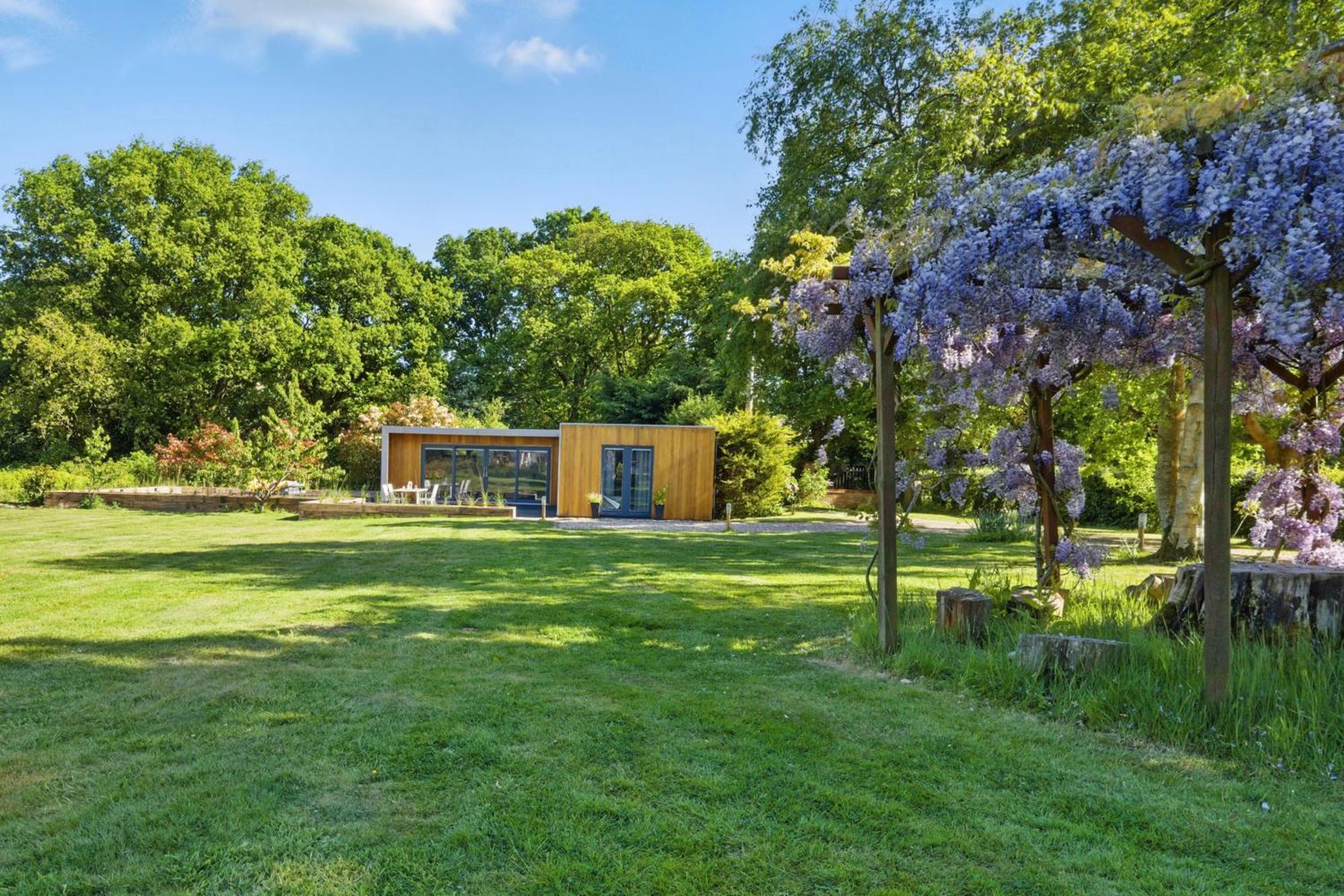 Countryside Annex- Sleeps 2 Free Parking & Garden Lägenhet Canterbury Exteriör bild